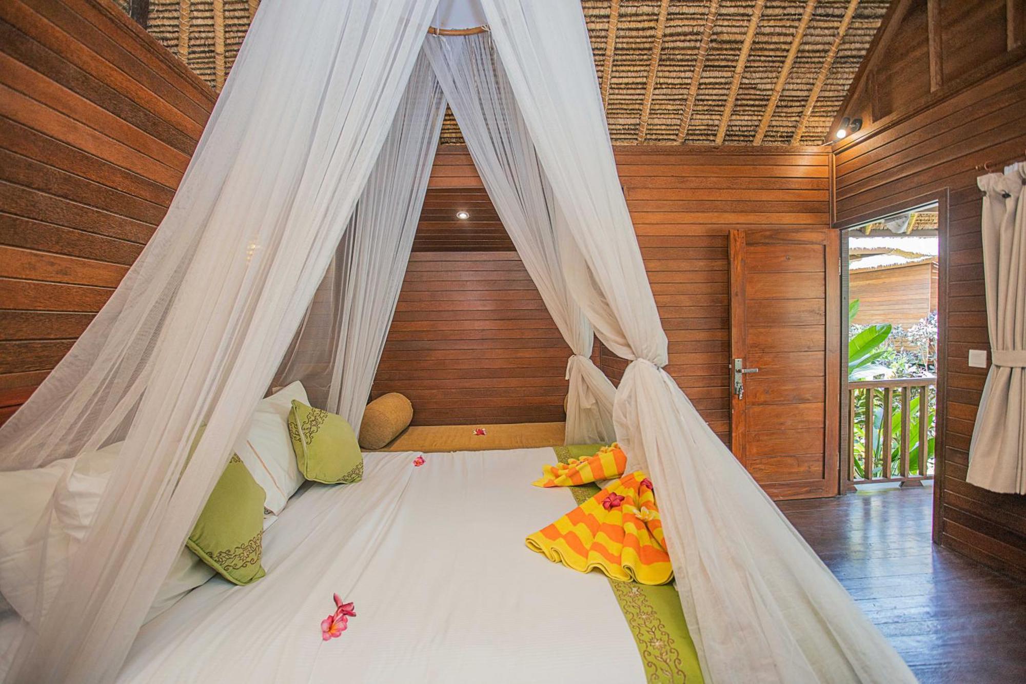 מלון Lembongan Mantra Huts מראה חיצוני תמונה